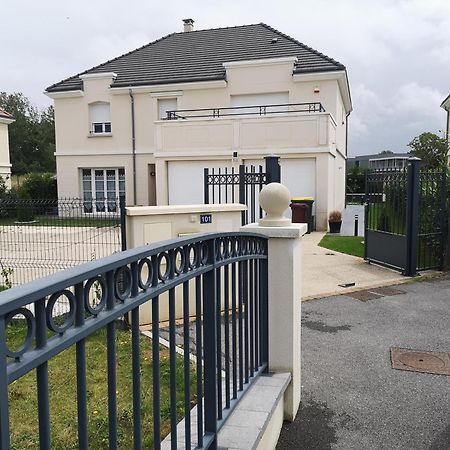 Bienvenus Chez Eric A Montevrain Apartment Ngoại thất bức ảnh