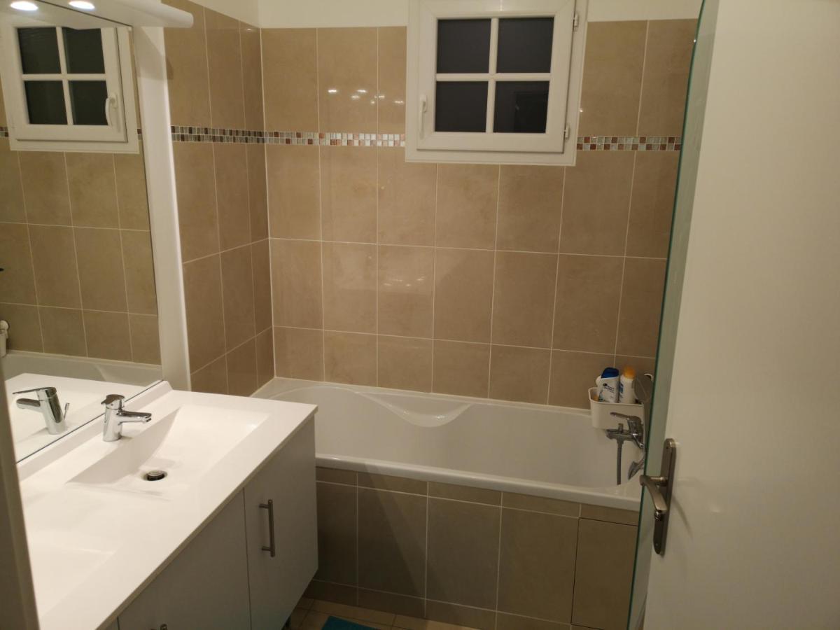 Bienvenus Chez Eric A Montevrain Apartment Ngoại thất bức ảnh